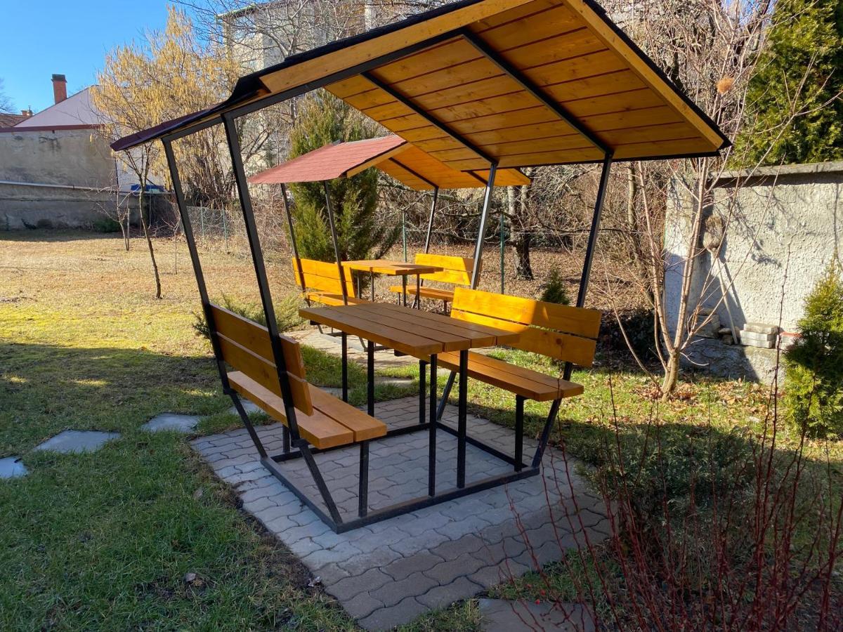 Oreo Apartamento Eger